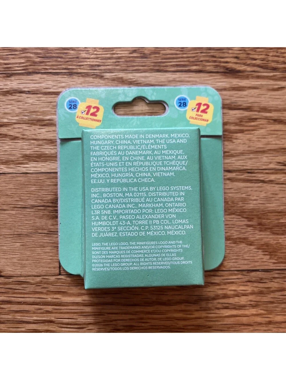 LEGO Minifigure Series 28 Sealed Mini Figure Unknown Not Opened